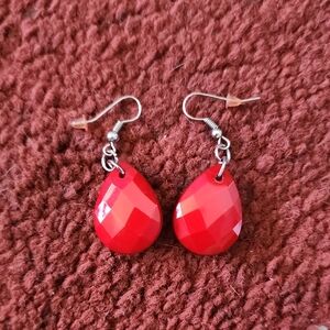 Elegant Red Teardrop Earrings